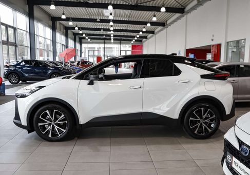 Toyota C-HR, 2025