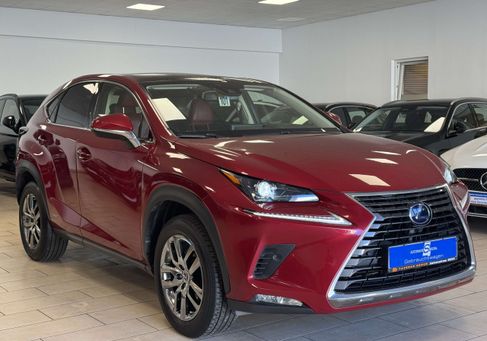 Lexus NX 300, 2021