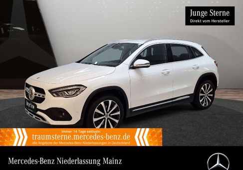 Mercedes-Benz GLA 200, 2021