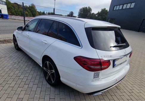 Mercedes-Benz C 300, 2020