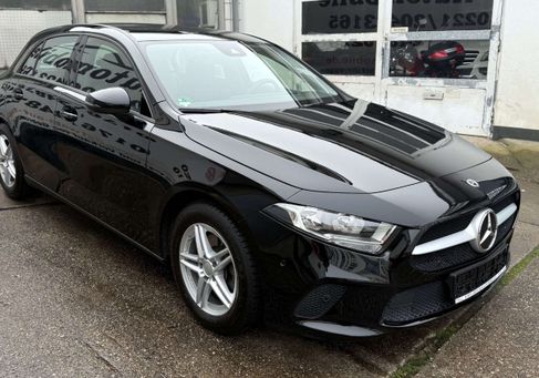 Mercedes-Benz A 180, 2022