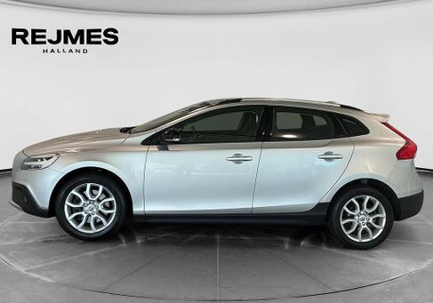 Volvo V40 Cross Country, 2019