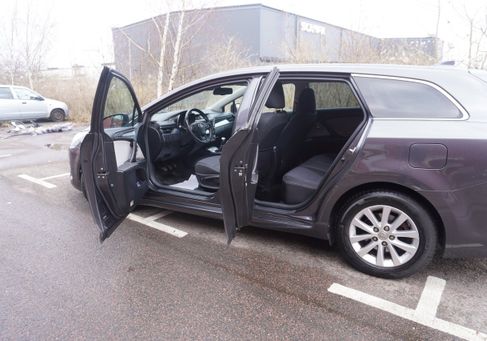 Toyota Avensis, 2016