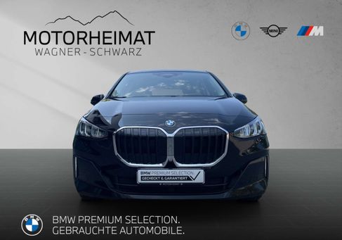 BMW 216, 2023