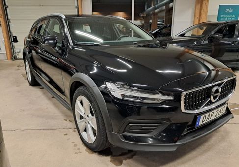 Volvo V60 Cross Country, 2022