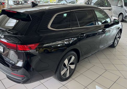 Volkswagen Passat Variant, 2024 3