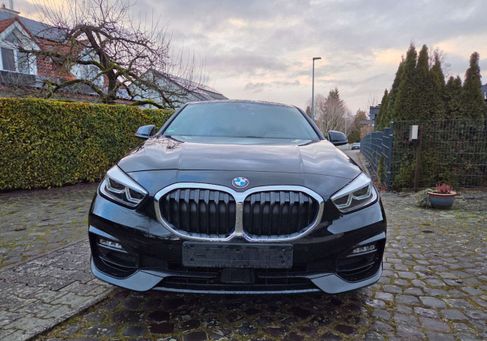 BMW 120, 2022 2