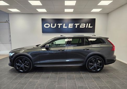 Volvo V60 Cross Country, 2021