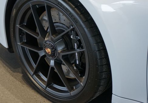 Porsche, 2025 3