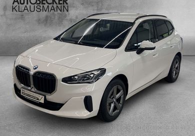 BMW 220, 2025