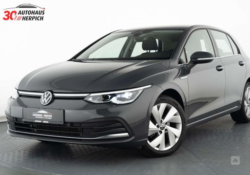 Volkswagen Golf, 2022