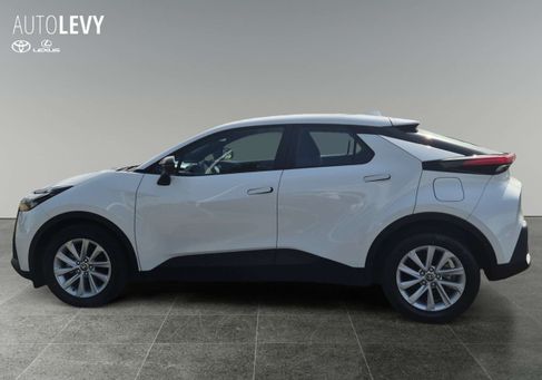 Toyota C-HR, 2024 3