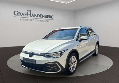 Volkswagen Golf, 2023