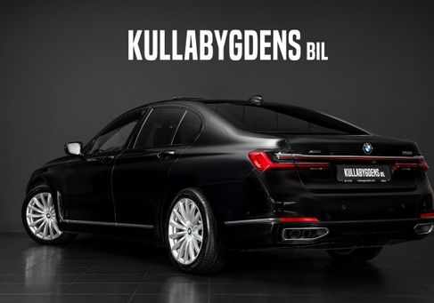 BMW 750, 2022 3