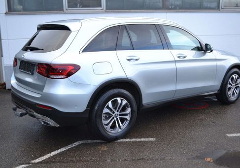 Mercedes-Benz GLC 200, 2021