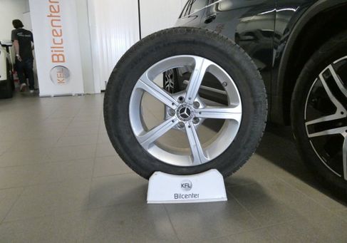 Mercedes-Benz GLA 180, 2023