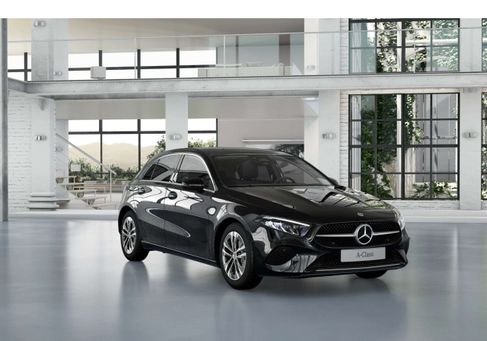 Mercedes-Benz A 180, 2025 3