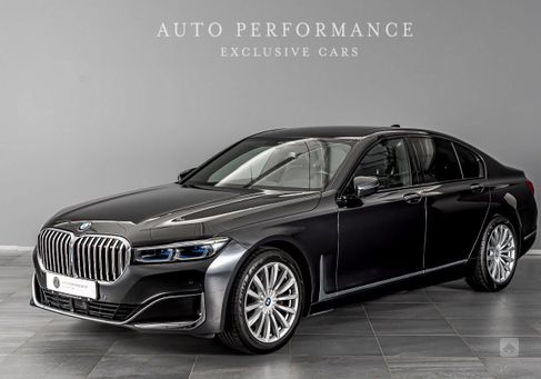 BMW 730, 2020