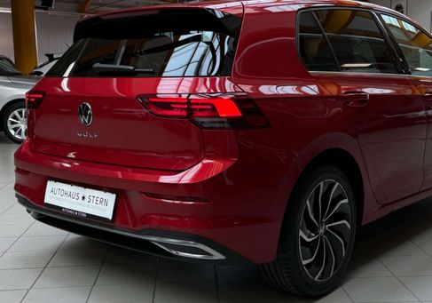 Volkswagen Golf, 2023