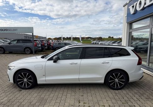 Volvo V60, 2022