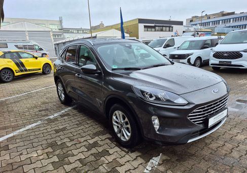 Ford Kuga, 2022