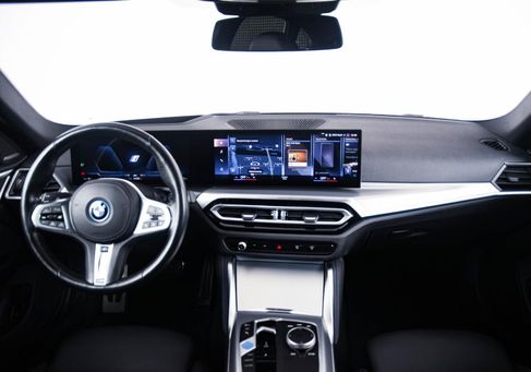 BMW i4, 2023 3
