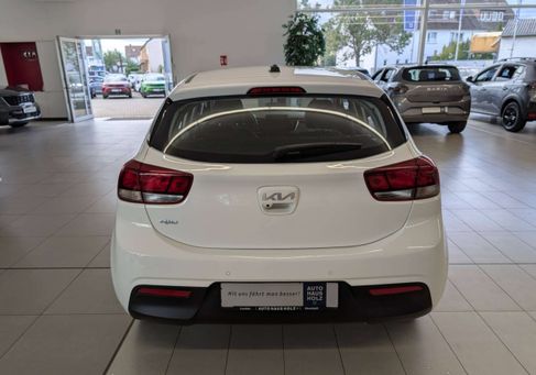 Kia Rio, 2022 3