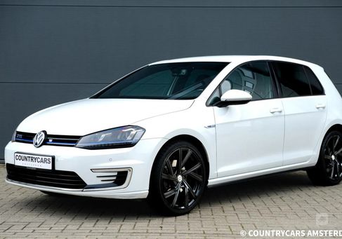 Volkswagen Golf, 2015