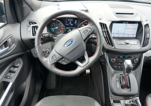Ford Kuga, 2019