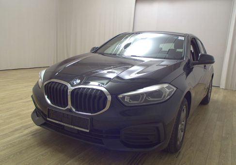 BMW 118, 2022