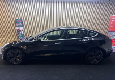 Tesla Model 3, 2020 2