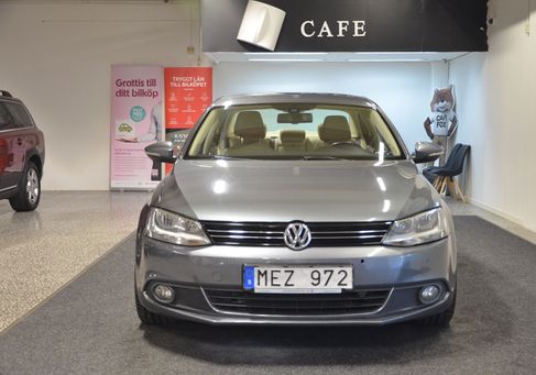Volkswagen Jetta, 2012