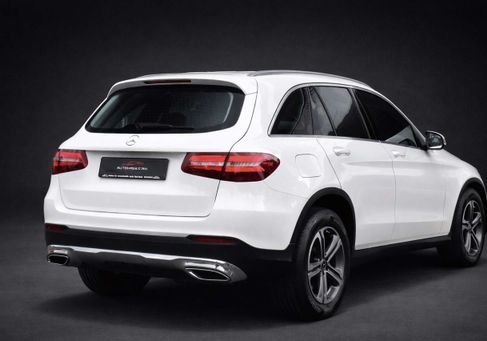 Mercedes-Benz GLC 220, 2018 3