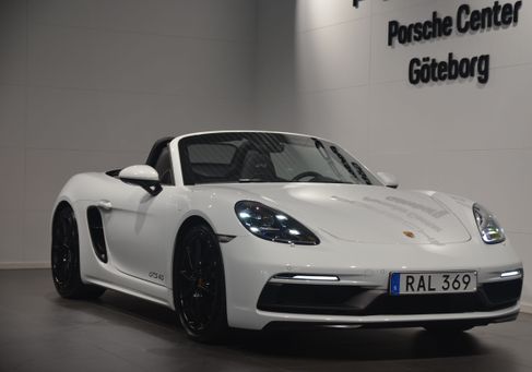 Porsche, 2023