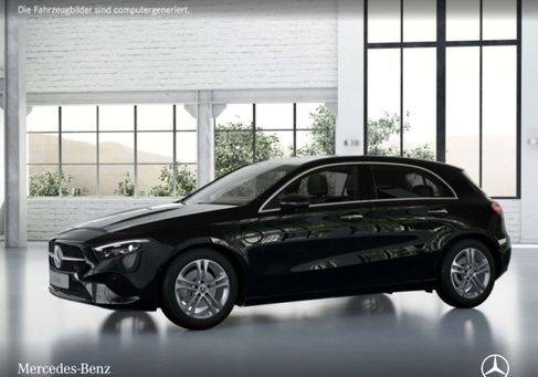 Mercedes-Benz A 200, 2026