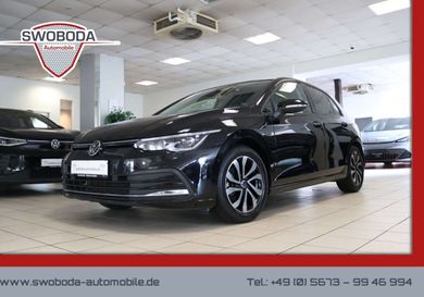 Volkswagen Golf, 2022