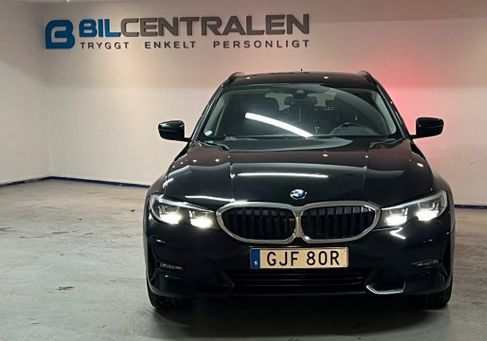 BMW 330, 2021
