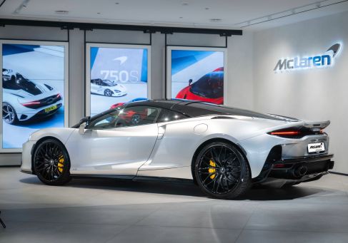 McLaren GT, 2025