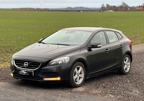 Volvo V40, 2014