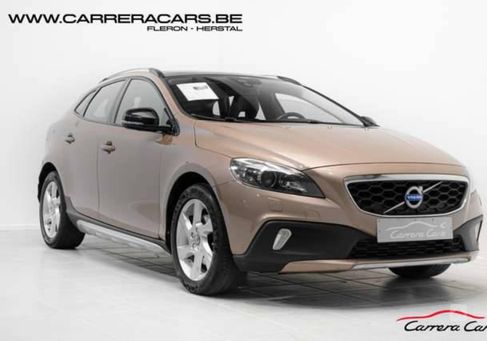 Volvo V40 Cross Country, 2013