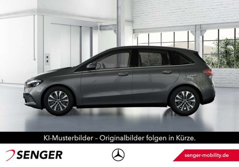Mercedes-Benz B 200, 2025