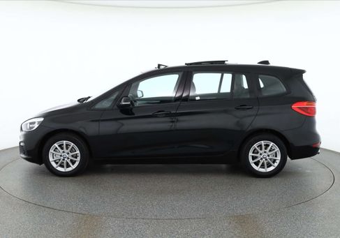 BMW 216, 2017