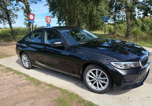 BMW 318, 2019 2