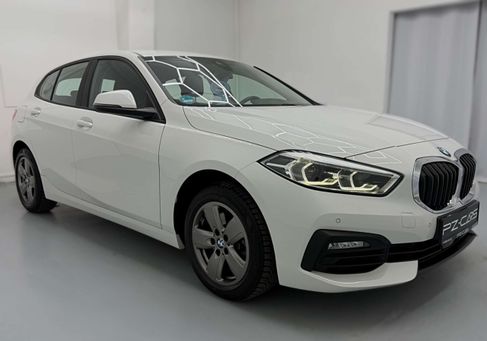 BMW 118, 2022