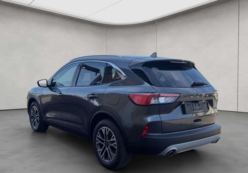 Ford Kuga, 2022