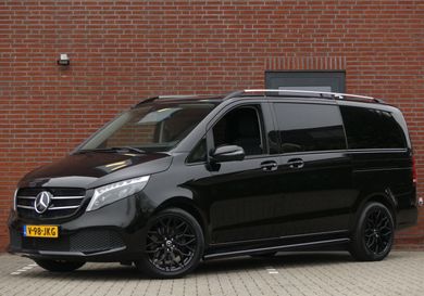 Mercedes-Benz V 300, 2023