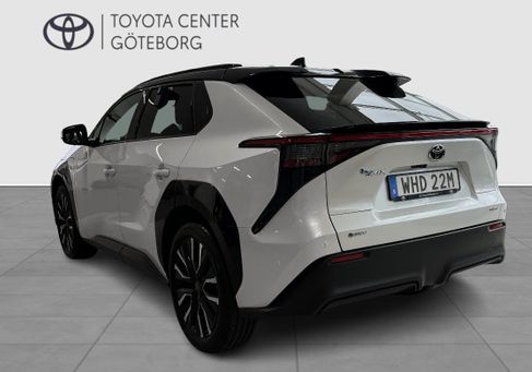 Toyota bZ4X, 2025 3