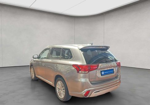 Mitsubishi Outlander, 2019