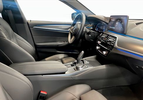 BMW 530, 2024 3