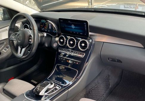 Mercedes-Benz C 300, 2020